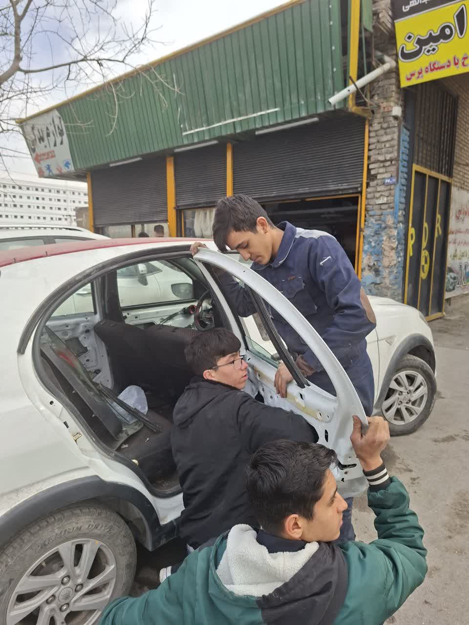 صافکاری و نقاشی خودرو
